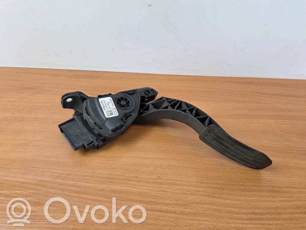 Volvo XC60 Pedał gazu / przyspieszenia 