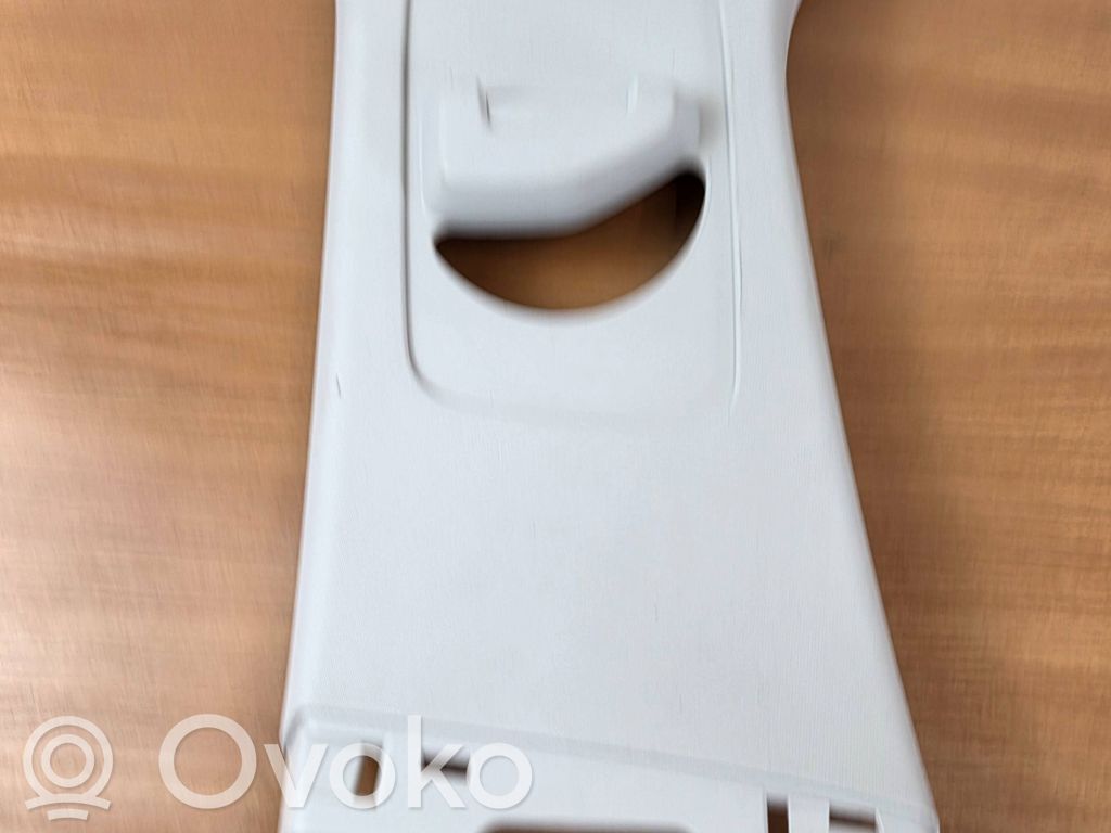 Ford Focus Pilar (B) (superior) 