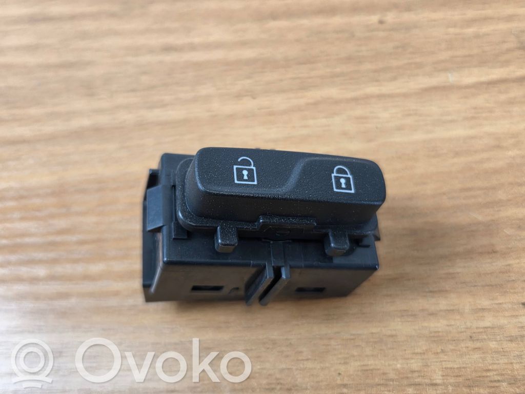 Central locking switch button   31343099,16W143
