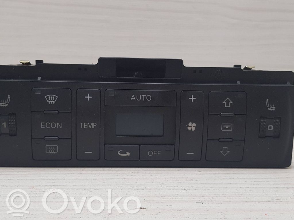 Audi A4 S4 B5 8D Climate control unit 