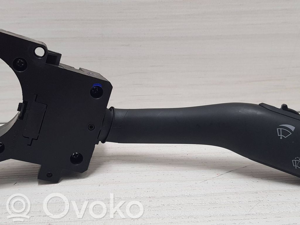 Audi A6 S6 C5 4B Interruptor/palanca de limpiador de luz de giro 