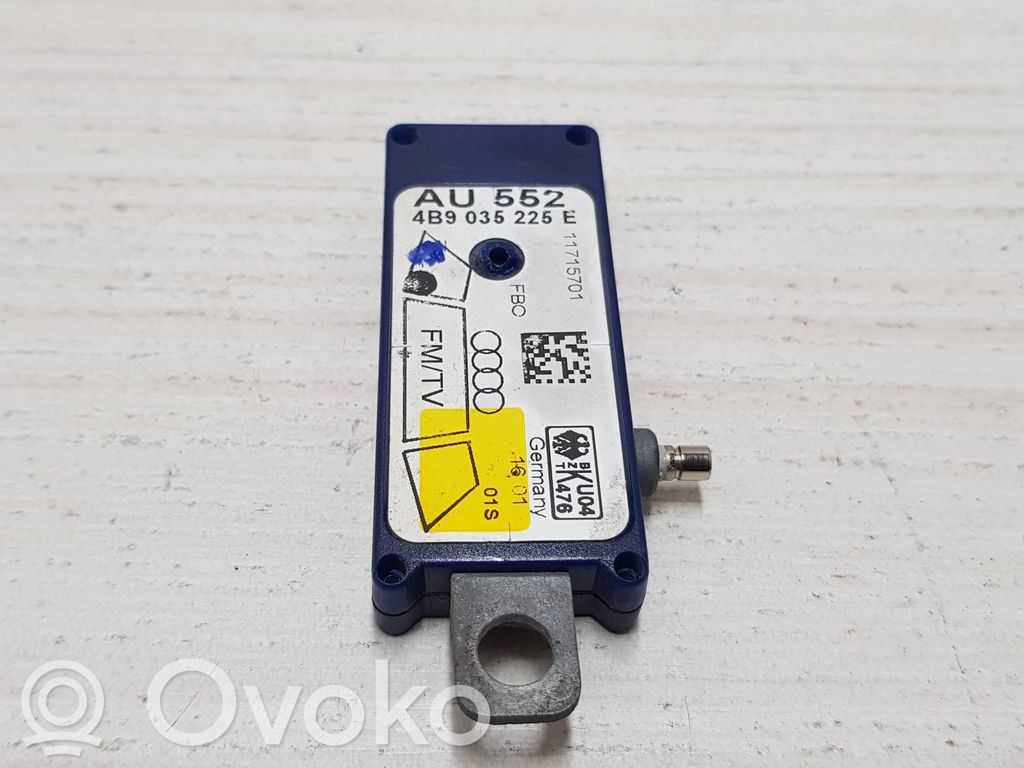 Wzmacniacz anteny   4B9035225E,KLL552