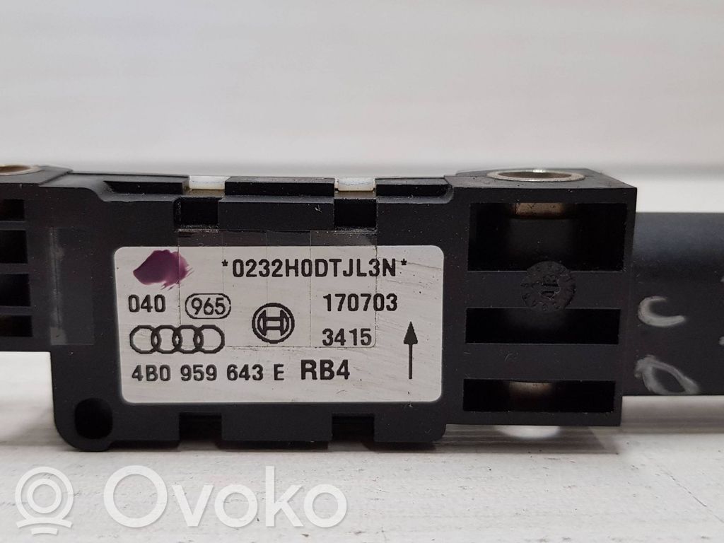 Audi A6 Allroad C5 Airbag deployment crash/impact sensor 