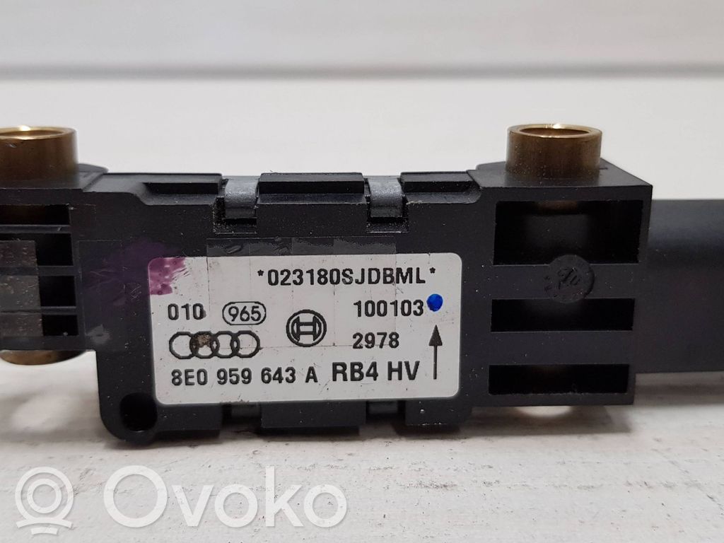 Audi A4 S4 B6 8E 8H Airbag deployment crash/impact sensor 
