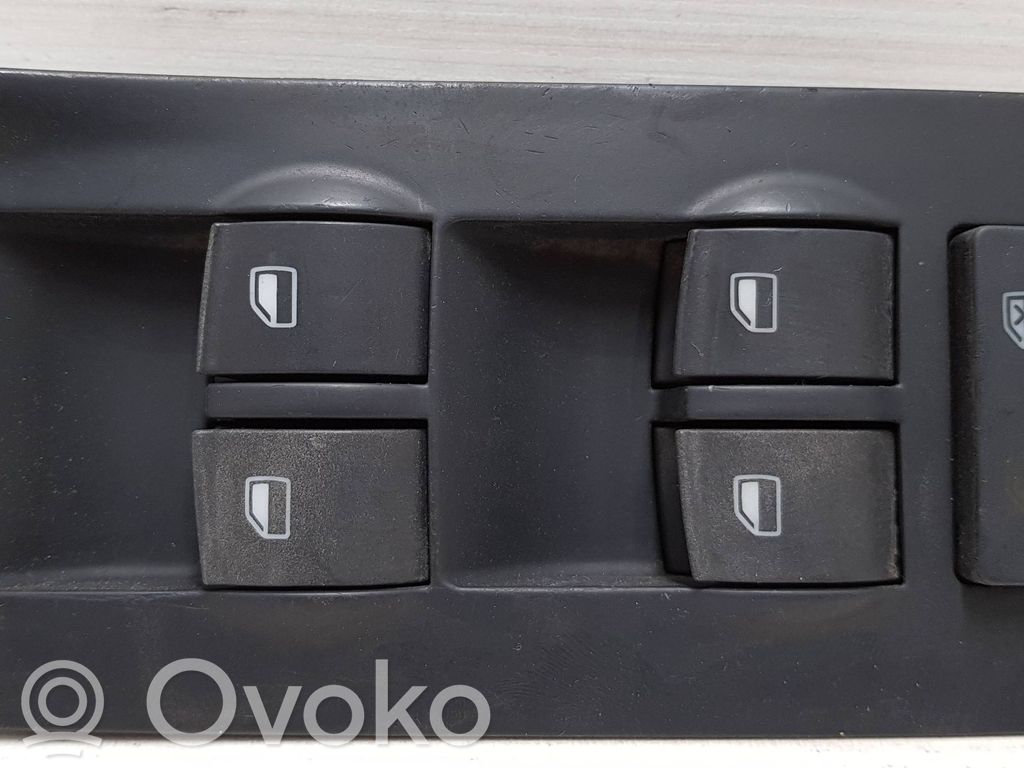 Audi A6 S6 C5 4B Electric window control switch 