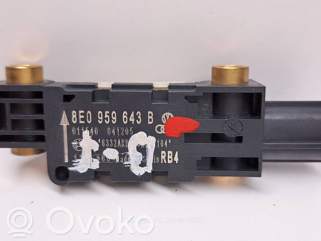 Airbagsensor Crashsensor Drucksensor   8E0959643B,041205,6332ARR