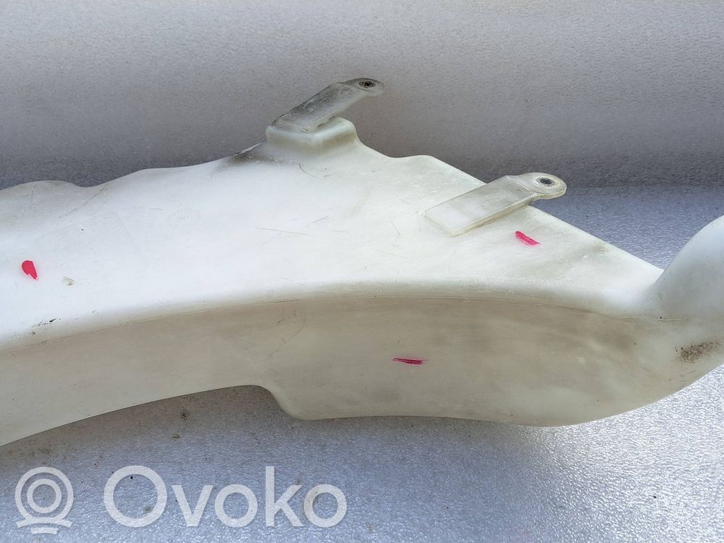 Audi A8 S8 D2 4D Langų skysčio bakelis 