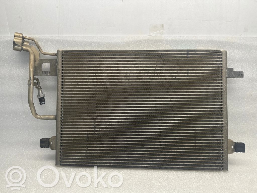 Volkswagen PASSAT B5.5 Skraplacz / Chłodnica klimatyzacji 