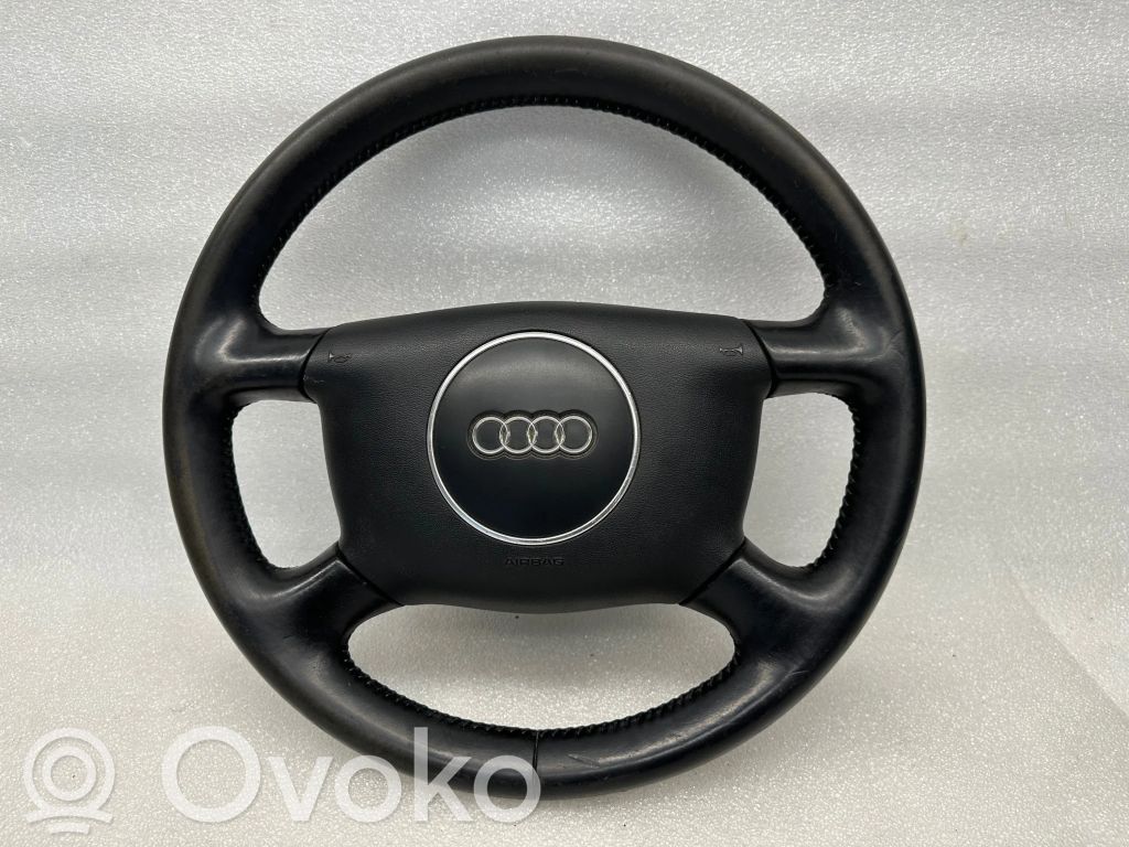 Audi A4 S4 B6 8E 8H Ohjauspyörä 
