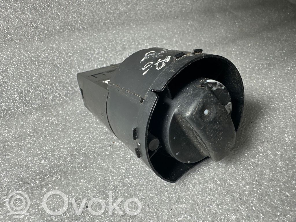 Light switch   4B1941531