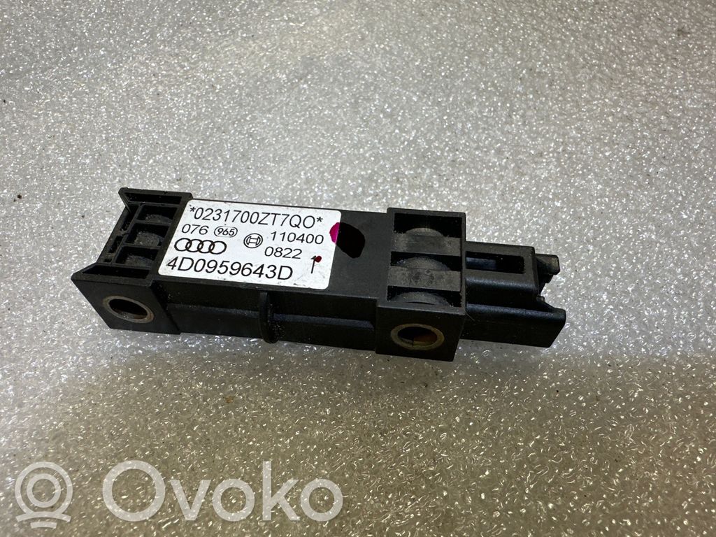 Audi A8 S8 D2 4D Airbag deployment crash/impact sensor 