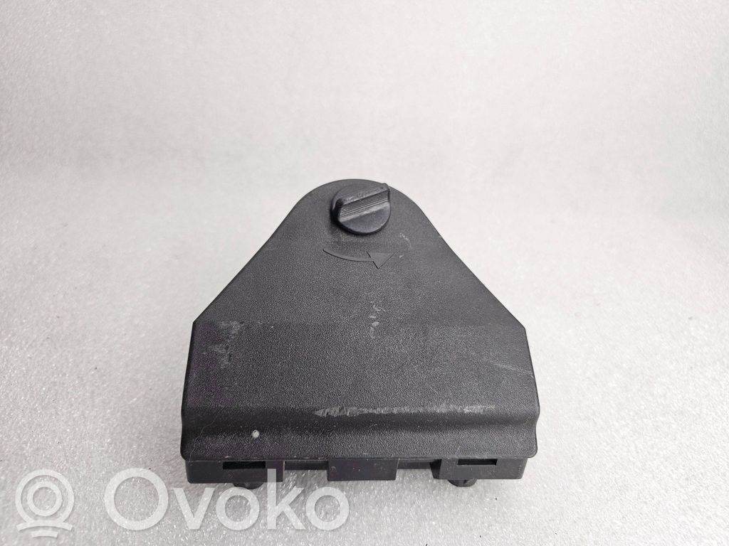 Audi A8 S8 D2 4D Hazard Warning Triangle Mounting Bracket 