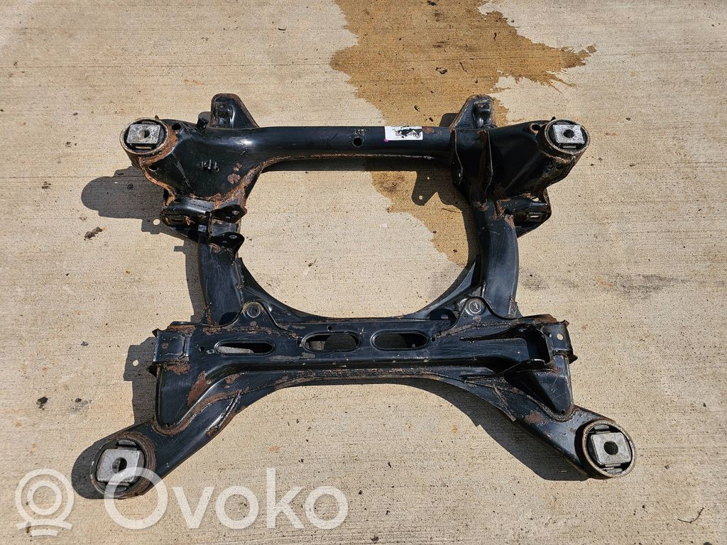 Volkswagen Touareg I Front subframe 