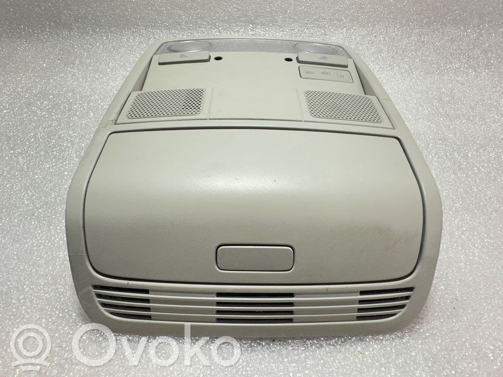 Volkswagen PASSAT B6 Фонарь освещения передних мест 
