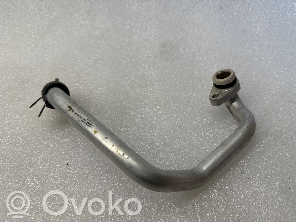 Rura / Wąż dolotowy powietrza   06M127507S,X5CN118,A01152018