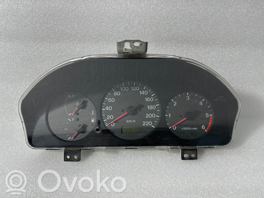 Mazda 323 F Speedometer (instrument cluster) 