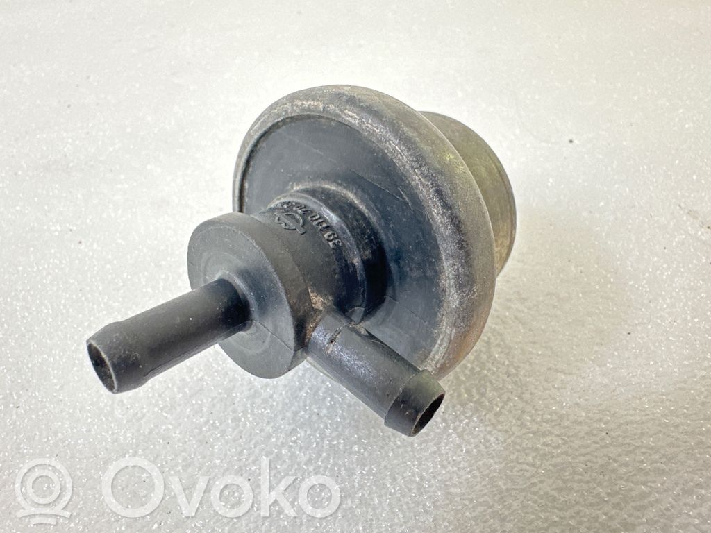 Audi A6 S6 C5 4B Válvula de vacío (Usadas) 
