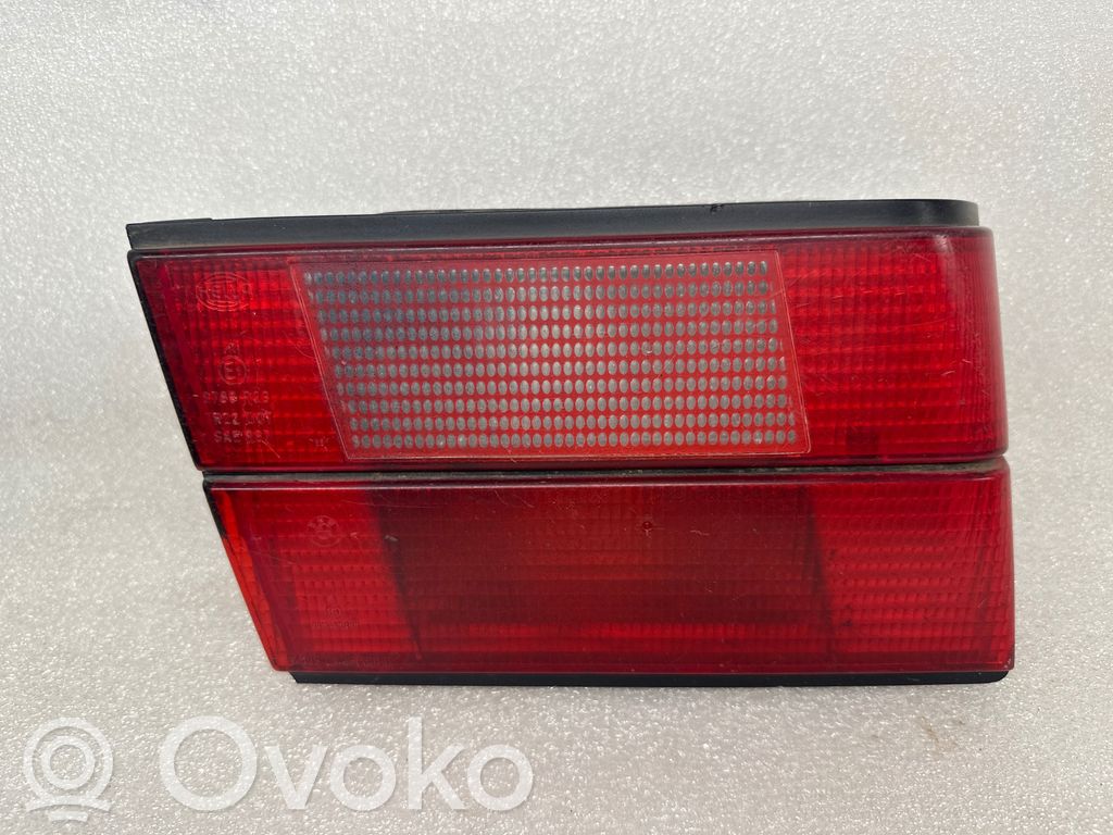 BMW 5 E34 Aizmugurējais lukturis pārsegā 