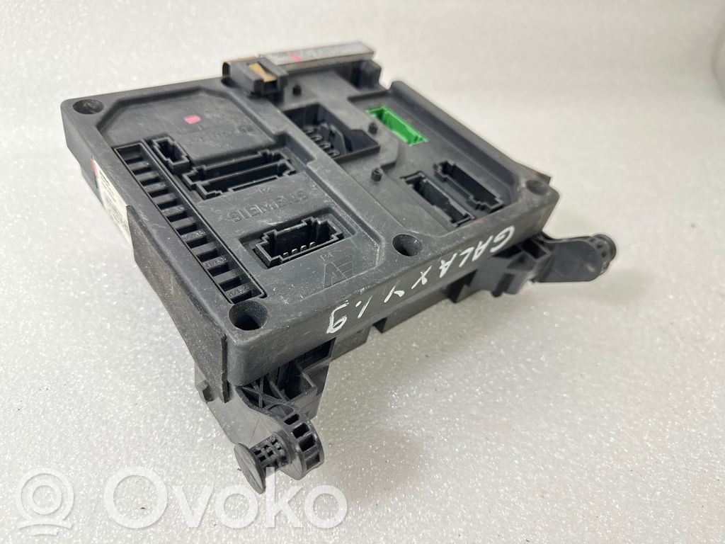 Fuse module   7M0971882A,PX0418130,XM5114A212AA