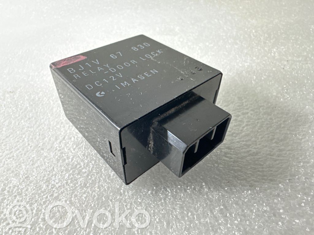 Mazda 323 F Unité de commande module de porte 
