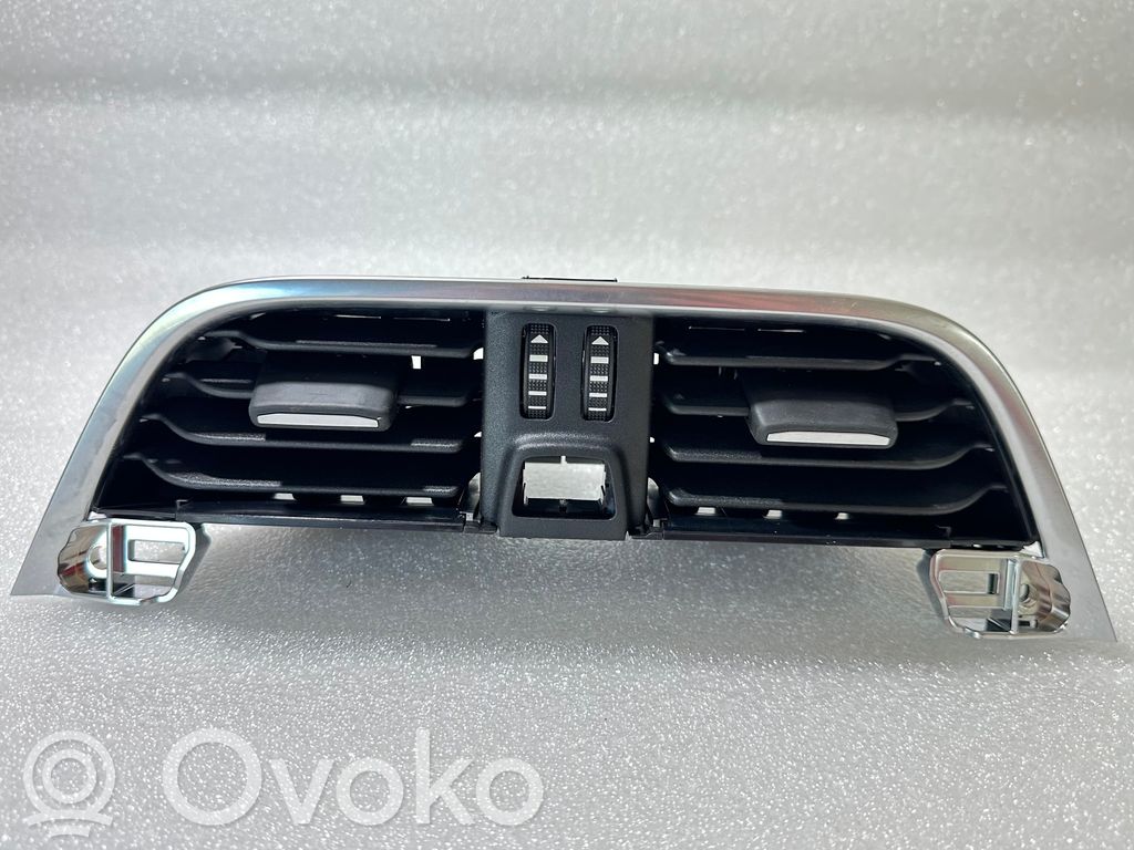 Ford Fiesta Dysze / Kratki środkowego nawiewu deski rozdzielczej 