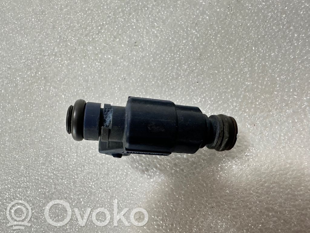 Wtryskiwacz paliwa   A112078149