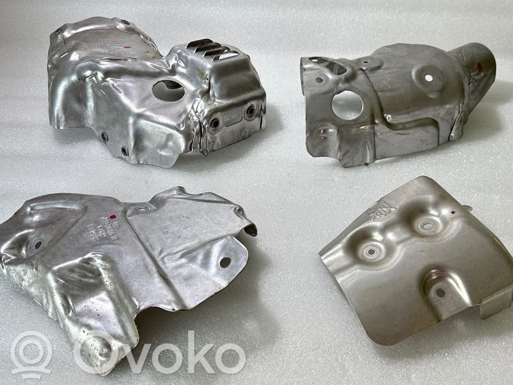 Ford Fiesta Protección térmica del compartimento del motor 