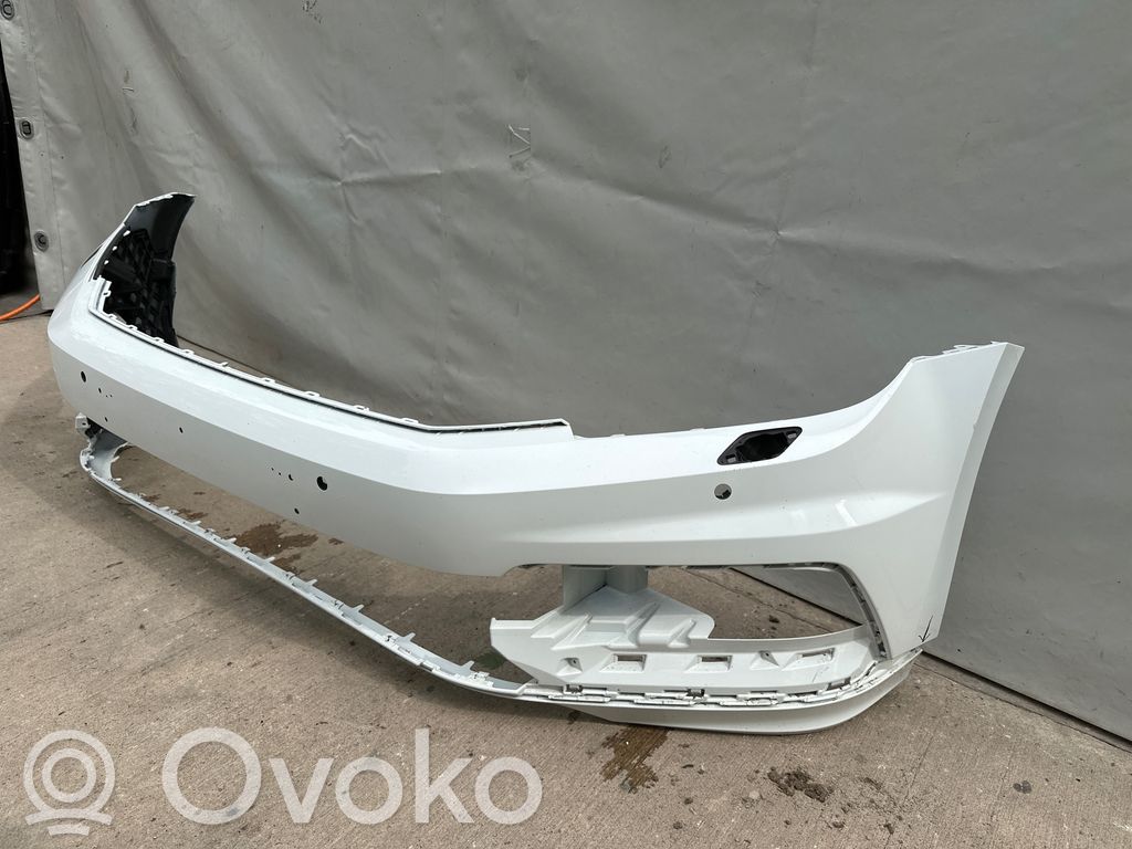 Volkswagen PASSAT B8 Front bumper 