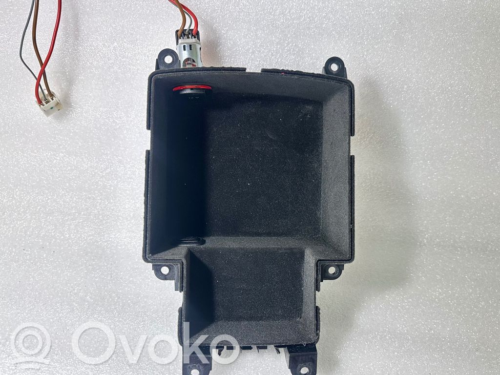 Audi A4 S4 B8 8K Staufach Ablagefach 