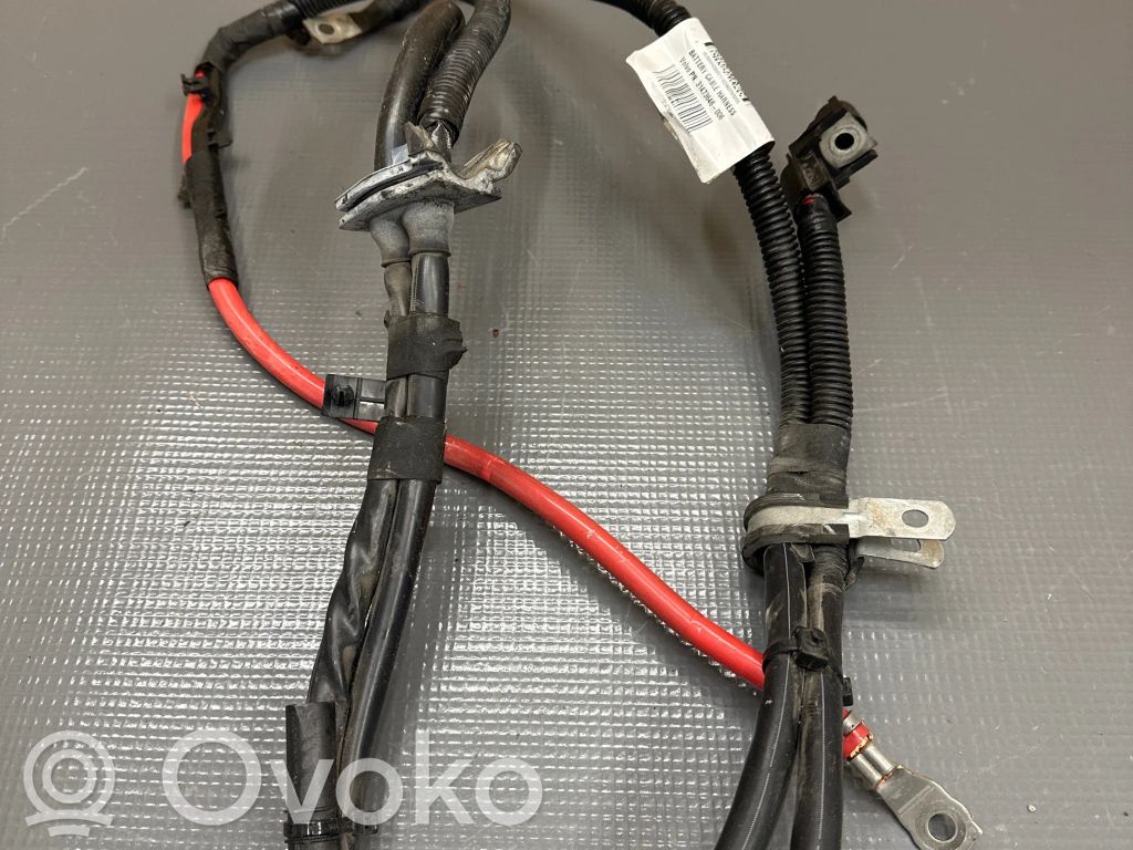 Volvo XC60 Pluskaapeli (akku) 