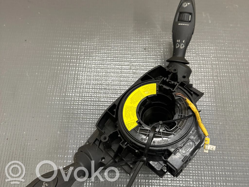 Ford Fiesta Interruptor/palanca de limpiador de luz de giro 