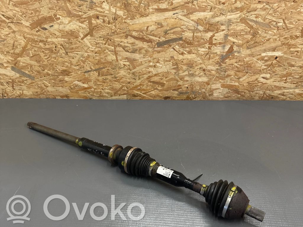 Volvo XC60 Priekinis pusašis 