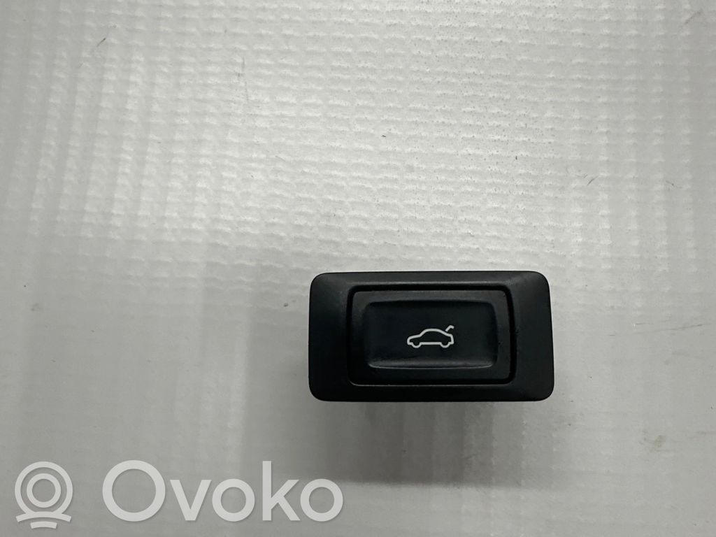 Tailgate/boot open switch button   4G0959831A,10091164,03012015