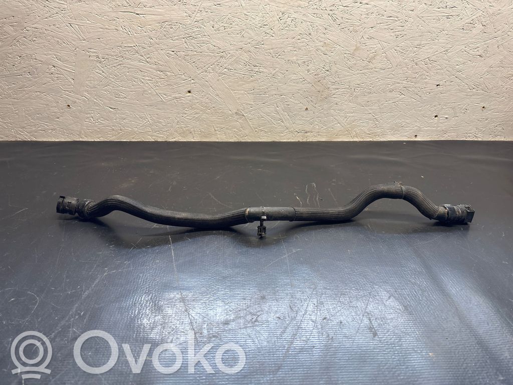 Peugeot 3008 II Engine coolant pipe/hose 