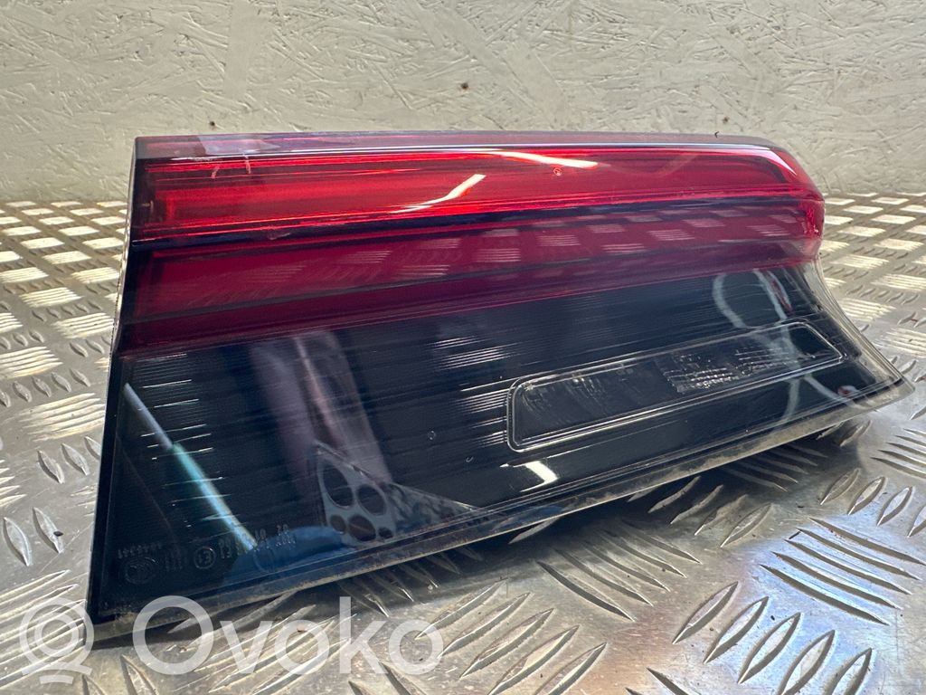 BMW 3 G20 G21 Lampy tylnej klapy bagażnika 