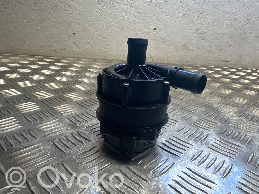 Vandens pompa   1309010D,039202410S