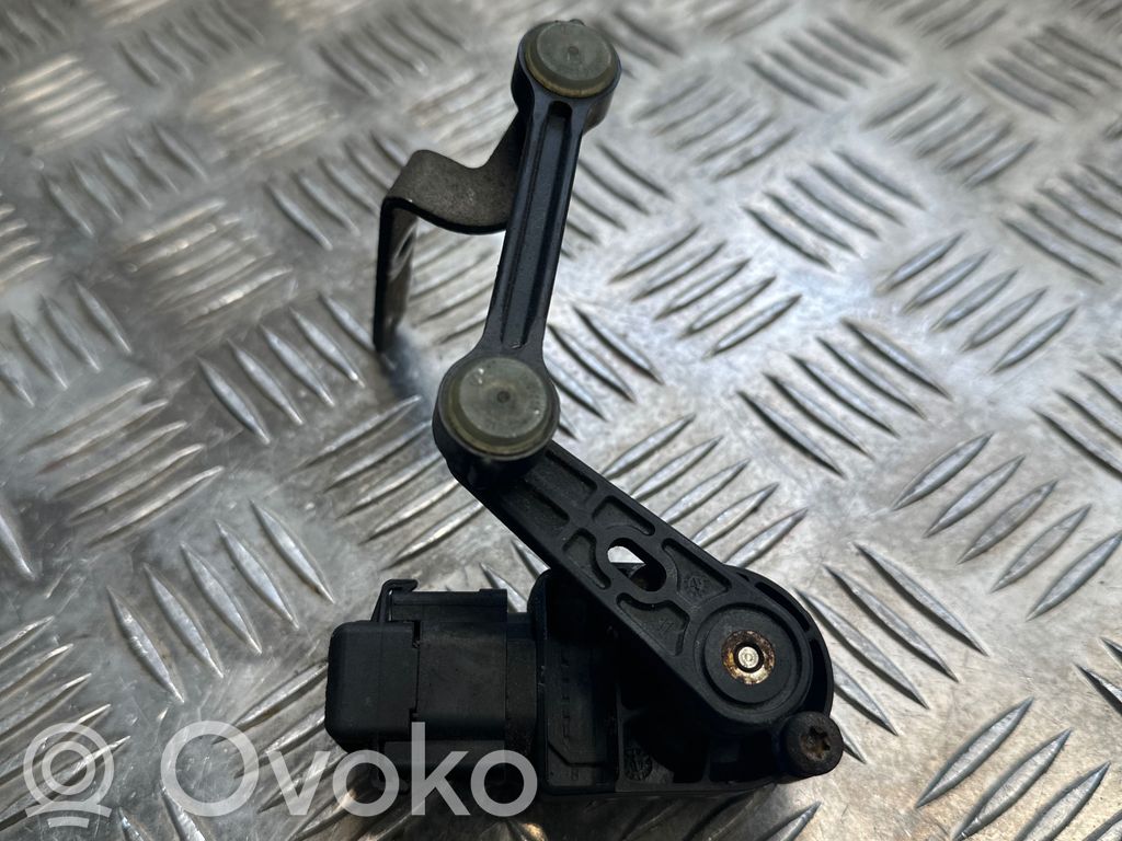Mercedes-Benz GL X166 Aizmugurē balstiekārtas augstuma sensors 