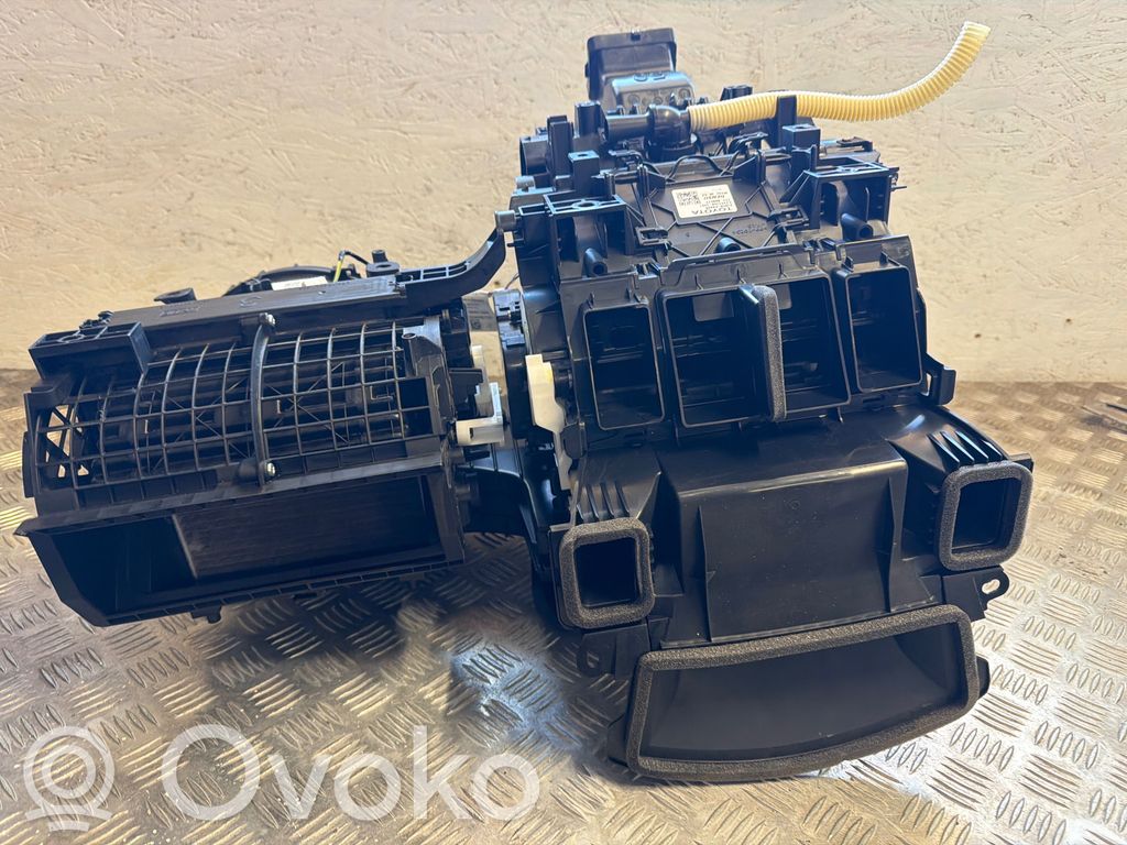 Toyota Yaris Cross Nagrzewnica / Komplet 