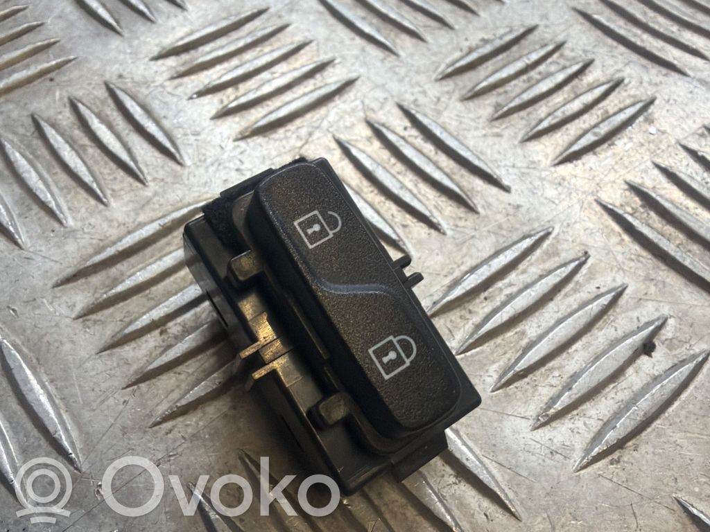 Volvo XC60 Interruttore a pulsante della chiusura centralizzata 