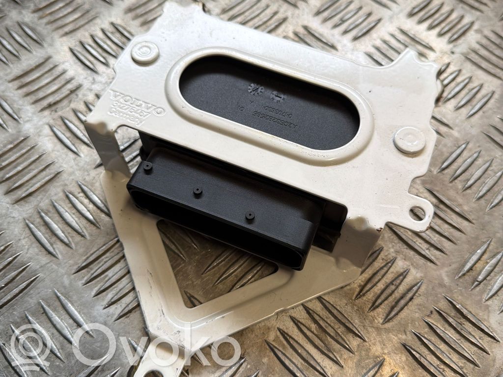 Volvo XC60 Hand brake control module 