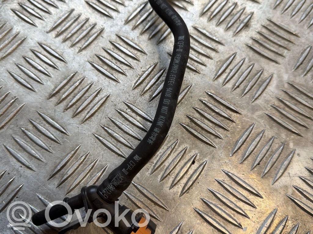 Toyota RAV 4 (XA50) Caurulīte (-es) / šļūtene (-es) 