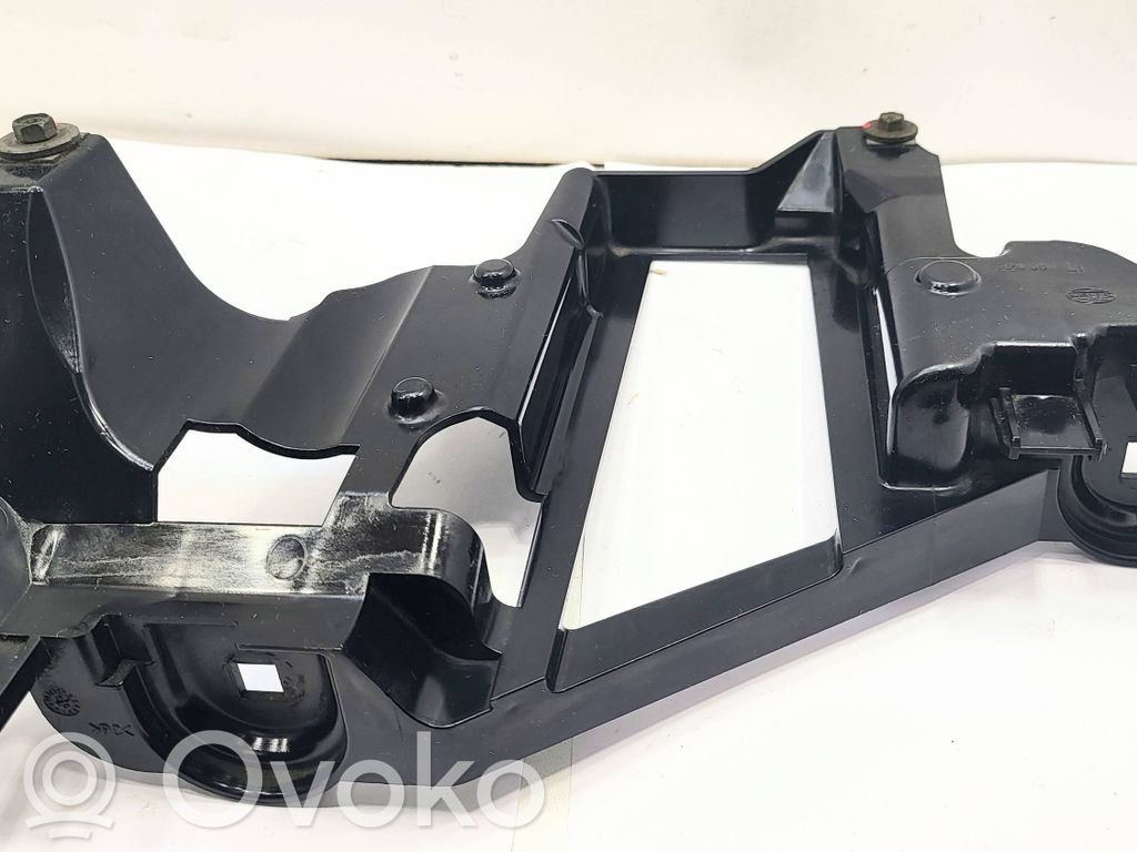 Headlight/headlamp mounting bracket   224567