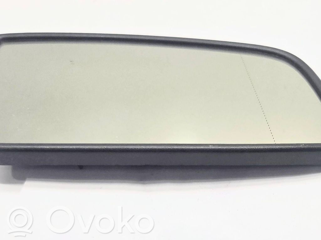 BMW 5 E60 E61 Spoguļa stikls 
