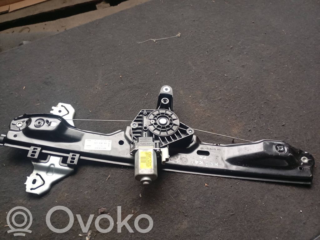 Nissan Qashqai Elektryczny podnośnik szyby drzwi przednich 