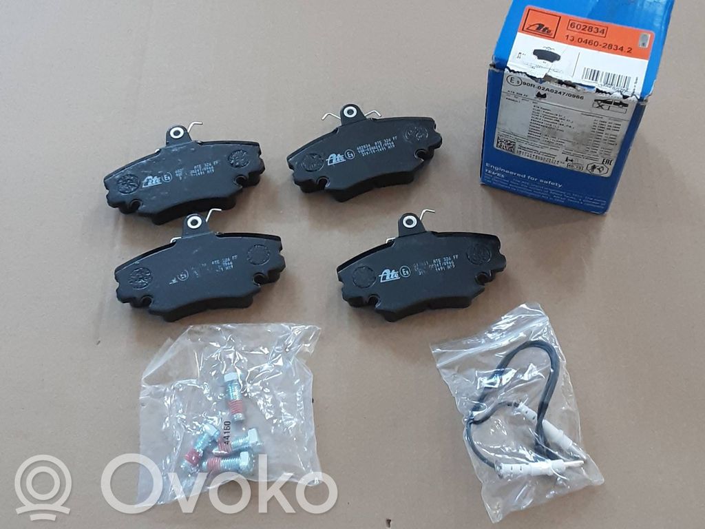 Renault Clio I Klocki hamulcowe przednie 