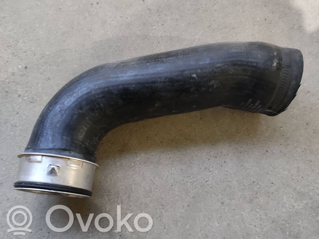 Volkswagen Tiguan Intercooler hose/pipe 