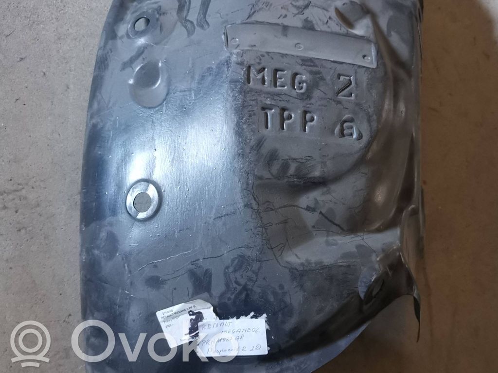 Renault Megane II Nadkole przednie 