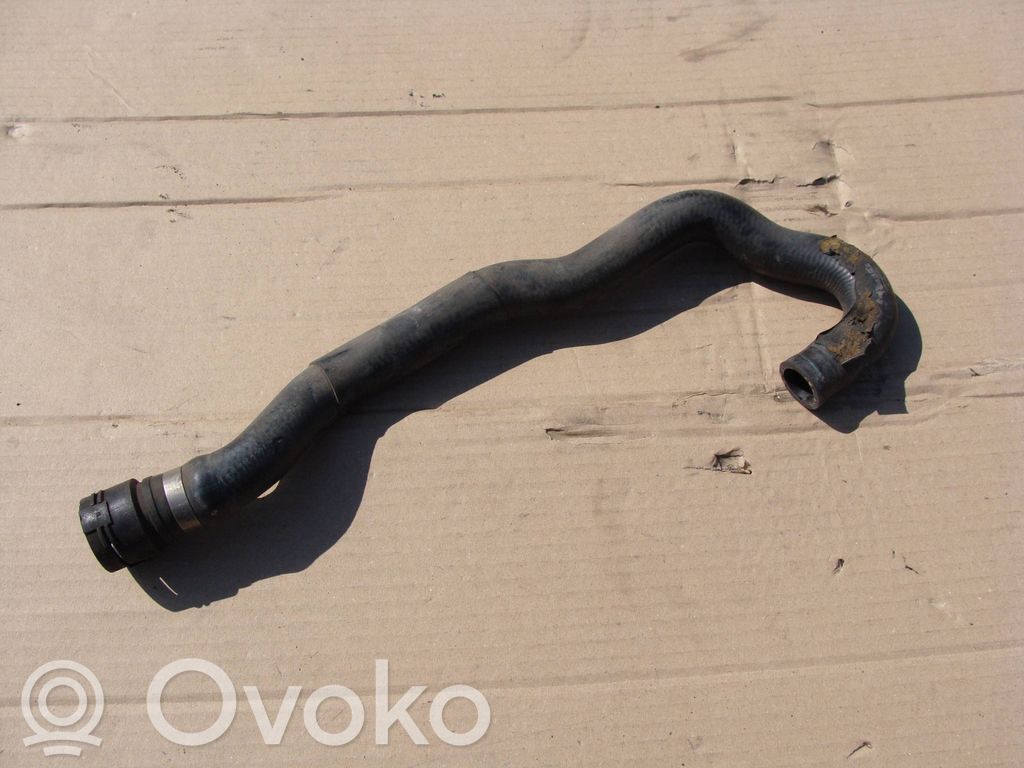Engine coolant pipe/hose   2247688
