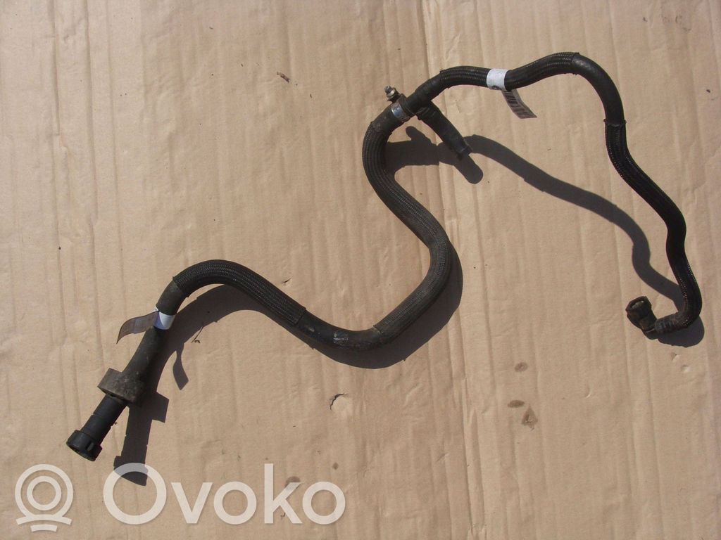 BMW 3 E90 E91 Fuel line pipe 