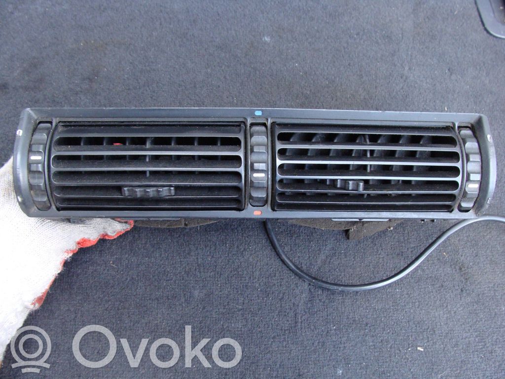 BMW 7 E32 Luftausströmer Lüftungsdüse Luftdüse Mitte 